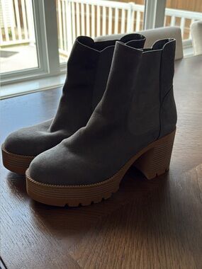 Nordstrom Grey Suede Chunky Heel Boots